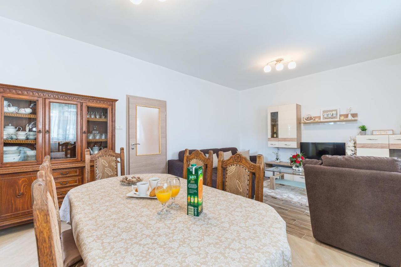 Apartman Tea Privlaka  Exteriér fotografie