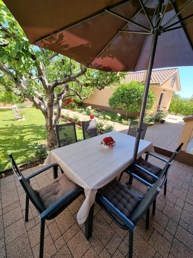 Apartman Tea Privlaka  Exteriér fotografie