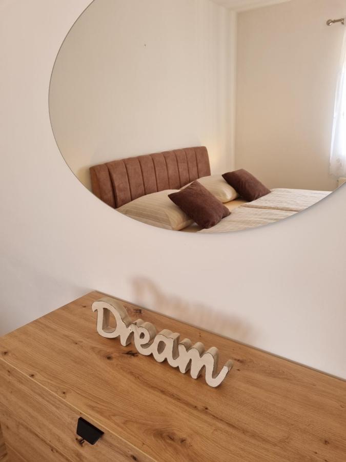 Apartman Tea Privlaka  Exteriér fotografie